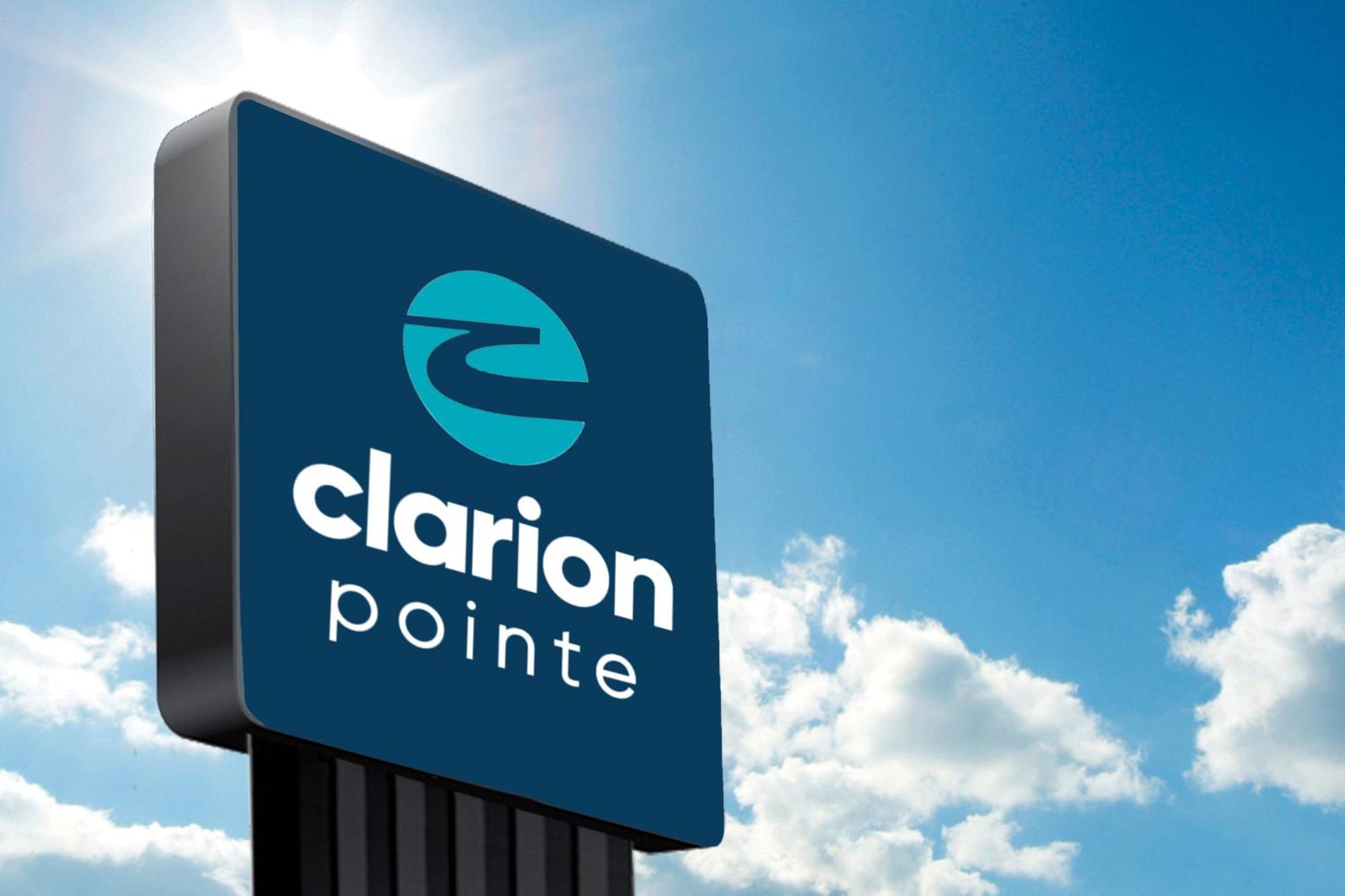 Clarion Pointe 호텔 포트워스 외부 사진